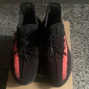 Yeezy Boost 350 V2 Low Red Stripe Size 12.5